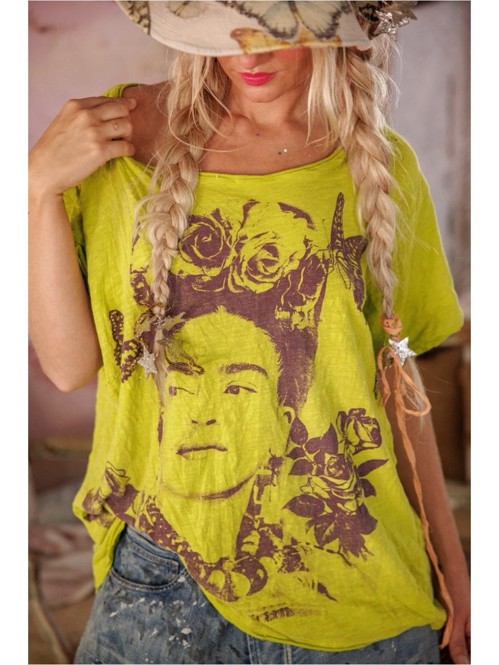 Magnolia Pearl Frida Butterfly Despierta Corazon Tee